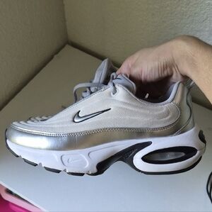 Nike Air Max Portal SE Women's Sneakers